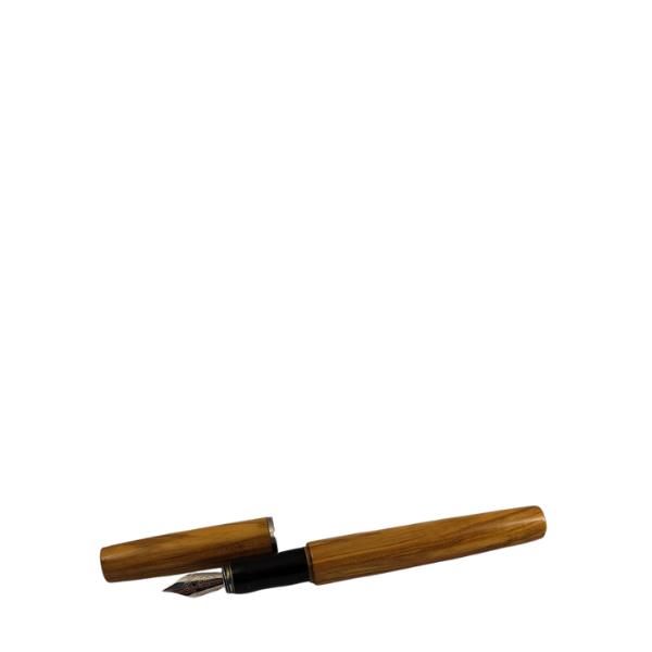 Design-ohne-Titel6.webp Handgedrechselter Füllfederhalter aus Holz – Unikat von Thomas Kirsch